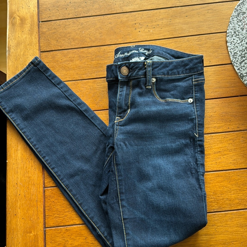 American Eagle Navy Super Stretch Skinny Jeans size 10